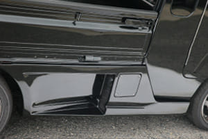 バッテリーアクセスポート