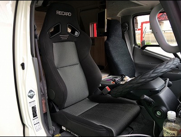 TOYOTA�@�i�b�c�@�J�����[�h�@�N���\���i2020�N�j�@�Ɂ@RECARO�i���J���j�@SR-7F�@GK100�@BK/SIL�@A/R�@����