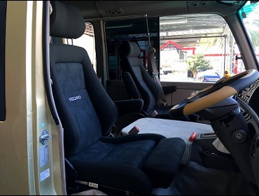 TOYOTA�@�R�[�X�^�[�i2003�N�j�@�Ɂ@RECARO�i���J���j�@�G���S���hMV�@BK�@����