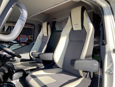 TOYOTA�@�J�����[�h�@GDY281���i2025�N�j�@�Ɂ@RECARO�i���J���j�@LX-F�@WL110H�@A/R�@���@�V�[�g�q�[�^�[�t���@�~���E�@����