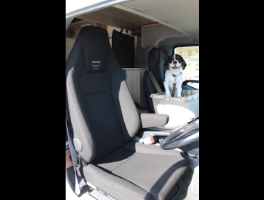 TOYOTA�@�J�����[�h�x�[�X�@�L�����s���O�J�[�@�Ɂ@RECARO�i���J���j�@LX-F�@TR�@NN�@����