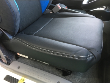 TOYOTA�@�J�����[�i2018�N�j�@�Ɂ@RECARO�i���J���j�@SR-7F�@����A�h�o���X�G�f�B�V�����@�u���[�@�A�[�����X�g�t���@�~���E�@����