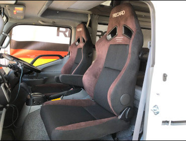 TOYOTA�@�A�l�b�N�X���o�e�B52DB�@�J�����[�h�@KDY281�i2021�N�j�@�Ɂ@RECARO�i���J���j�@SR-7F�@GU100H�@�u���E���@�V�[�g�q�[�^�[�t���@�~���E�@����
