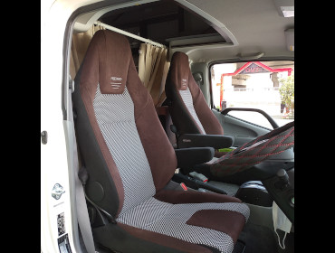 TOYOTA�@�J�����[�h�@�L�����s���O�J�[�@�Ɂ@RECARO�i���J���j�@LX-F�@WU110�@�u���E���@�A�[�����X�g�t���@�~���E�@����