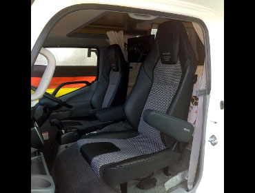 TOYOTA�@�J�����[�h�i2022�N�j�@�Ɂ@RECARO�i���J���j�@LX-F�@WL110H�@BK�@�~���E�@����