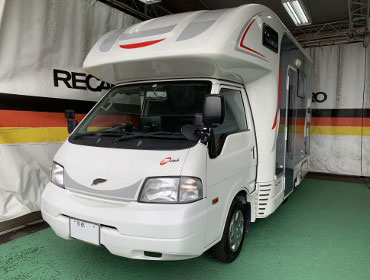 NISSAN�@�o�l�b�g�@�}�b�V���@SKP2TN�i2017�N�j�@�Ɂ@RECARO�i���J���j�@�G���S���hMV�@BK�@����