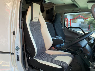 TOYOTA�@�J�����[�h�@���o�e�B52DB�@GDY231���i2023�N�j�@�Ɂ@RECARO�i���J���j�@LX-F�@WL110H�@���@����