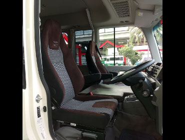 TOYOTA�@�R�[�X�^�[�@GDB60V�i2023�N�j�@�Ɂ@RECARO�i���J���j�@LX-F�@WU110H�@�u���E���@�~���E�@����