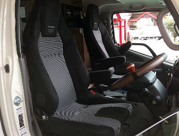 TOYOTA�@�J�����[�hCREA�@2DG-GDY281���i2023�N�j�@�Ɂ@RECARO�i���J���j�@LX-F�@WU110�@BK�@A/R�@�~���E�@����