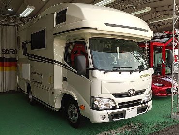 TOYOTA�@�J�����[�h�@KDY231���@�Ɂ@RECARO�i���J���j�@SR-7F�@GU100H�@RED�@A/R�@����