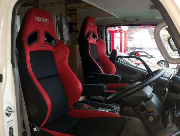 TOYOTA�@�J�����[�h�@GDY281�i2023�N�j�@�Ɂ@RECARO�i���J���j�@SR-7F�@GU100H�@RED�@A/R�@�V�[�g�q�[�^�[�t���@�~���E�@����