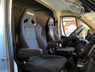 FIAT�@�f���J�g�@�Ɂ@RECARO�i���J���j�@SR-7F�@KK100�@BK�@�A�[�����X�g���r�@�~���E�@����