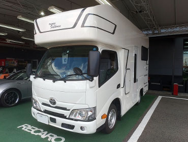 TOYOTA�@�J�����[�h�@TRY230�i2021�N�j�@�Ɂ@RECARO�i���J���j�@�G���S���hMV�@BK�@�~���E�@����