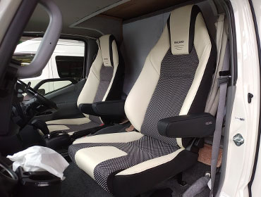 TOYOTA�@�J�����[�h�@GDY281���i2023�N�j�@�Ɂ@RECARO�i���J���j�@LX-F�@WL110H�@A/R�@���@�~���E�@����