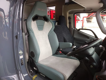 TOYOTA�@�J�����[�h�]�̓��i2024�N�j�@�Ɂ@RECARO�i���J���j�@SR-C�@UT100H�@MG/SG�@A/R�@����