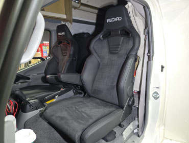 TOYOTA�@�J�����[�h�@KDY281���@�Ɂ@RECARO�i���J���j�@SR-C�@UT100H�@A/R�@BK�@�~���E�@����