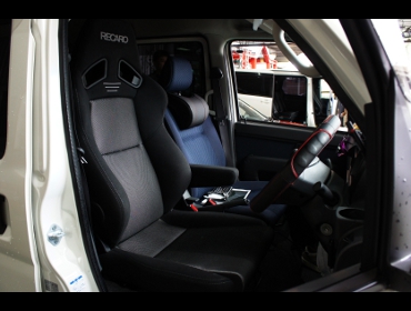RECARO�i���J���V�[�g�j�@DAIHATSU�@�n�C�[�b�g�J�[�S�@S332�@MC�O�i2016�N10���j�@�Ɂ@RECARO�i���J���j�@SR-7F GK100�@BK/SIL�@�A�[�����X�g�t���@����