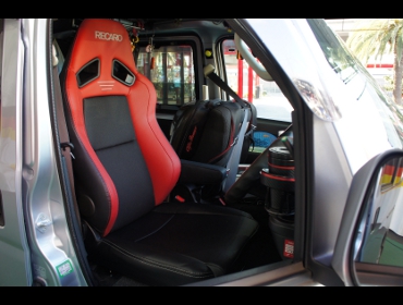 DAIHATSU�@�n�C�[�b�g�J�[�S�@�N���[�Y�^�[�{�@S321V�i2018�N5���j�@�Ɂ@RECARO�i���J���j�@SR-7F�@Lassic�@RED�@�A�[�����X�g�t���@����