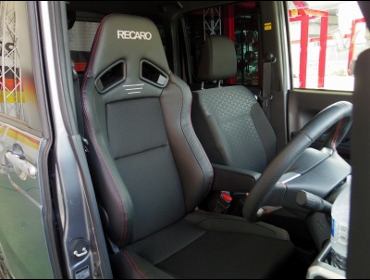 DAIHATSU�@�E�F�C�N�@LA710S�i2017�N�j�@�Ɂ@RECARO�i���J���j�@SR-7F Lassic�@BK�@A/R�^�C�v�@����