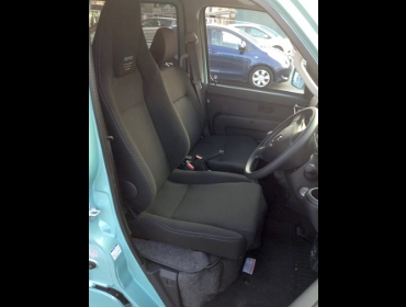 RECARO�i���J���V�[�g�j�@DAIHATSU�@�n�C�[�b�g�J�[�S�@�N���[�Y�^�[�{�@4WD�@5MT�@�Ɂ@RECARO�i���J���j�@LX-F�@TR�@NN�@BK�@����