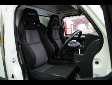 DAIHATSU�@�n�C�[�b�g�g���b�N�i�W�����{�ł͂���܂���j�@S500P�@�Ɂ@RECARO�i���J���j�@SR-7F�@GK100�@BK/SIL�@�V�[�g�q�[�^�[�t���@�~���E�@����