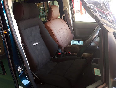 DAIHATSU�@�A�g���[�f�b�L�o���@�Ɂ@RECARO�i���J���j�@�G���S���hMV�@BK�@����