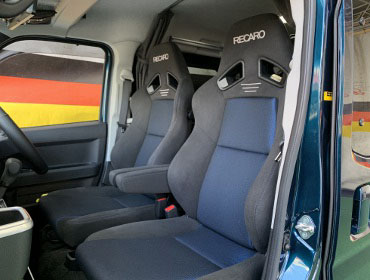 DAIHATSU�@�A�g���[�@S700V�i2022�N�j�@�Ɂ@RECARO�i���J���j�@SR-7F�@GK100�@BK/�u���[�@�A�[�����X�g�t���@����