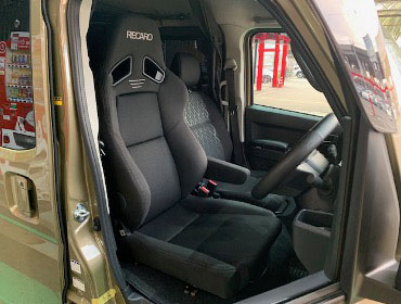 DAIHATSU�@�A�g���[�@S710�i2023�N�j�@�Ɂ@RECARO�i���J���j�@SR-7F�@GK100�@BK/BK�@A/R�@����