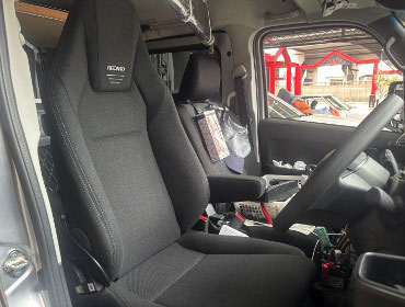 DAIHATSU�@�A�g���[�@S710V�i2025�N�j�@�Ɂ@RECARO�i���J���j�@LX-F�@TR�@NN�@����