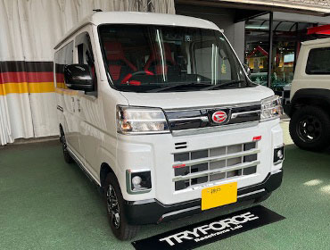 DAIHATSU�@�A�g���[�@S700V�i2023�N�j�@�Ɂ@RECARO�i���J���j�@SR-C�@UT100�@A/R�@RED�@����