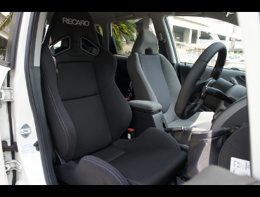 RECARO�i���J���V�[�g�j�@HONDA�@�t�B�b�g�@GD1��RECARO�i���J���j�@SR-7 SK100�@BK�@����
