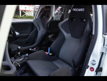 RECARO�i���J���V�[�g�j�@HONDA�@�t�B�b�g�@GE8��RECARO�i���J���j�Ɂ@RS-G SK2 BK/SIL�@���@SR-6 SK100S BK/SIL�@�����@����