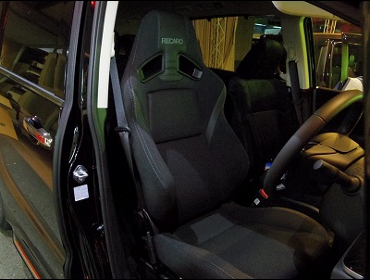 RECARO�i���J���V�[�g�j�@HONDA�@�I�f�b�Z�C�@�n�C�u���b�h�@RC4�Ƀ��J���@SR-7F Lassic BK/SIL�@����
