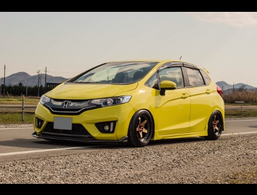 HONDA�@�t�B�b�g3��RECARO�i���J���j�V�[�g����