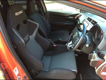 RECARO�i���J���V�[�g�j�@HONDA�@�t�B���gRS�@GK5�Ƀ��J���@SR-6�@GK100S�@BK/RED�@����