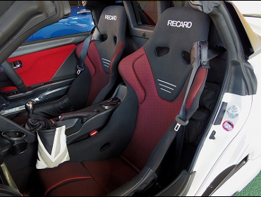 HONDA�@S660�@JW5�@�Ɂ@RECARO�i���J���j�@RS-G�@GK�@BK/RED�@�~2�r�@����