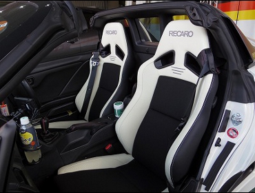 HONDA�@S660�@�Ɂ@RECARO�i���J���j�@SR-7F�@Lassic�@���@�~2�r�@����
