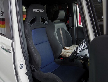 HONDA�@N-BOX�@JF3�@2017�N/11���@�Ɂ@RECARO�i���J���j�@SR-7�@GK100�@BK/BL�@����