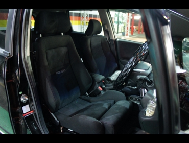 HONDA�@�t�B�b�g�@�n�C�u���b�h�@GP1�@�Ɂ@RECARO�i���J���j�@�G���S���hLD�@BK�@����