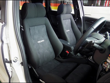 HONDA�@�t�B�b�g�@�n�C�u���b�h�@GP5�i2018�N�j�@�Ɂ@RECARO�i���J���j�@�G���S���hLD�@BK�@���@�G���S���hD�@BK�@����