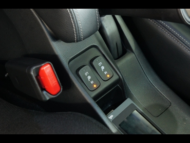 HONDA�@Fit�@GK6�@�Ɂ@RECARO�i���J���j�@�G���S���hD�@BK�@�V�[�g�q�[�^�[�t���i�����X�C�b�`���p�j�@����