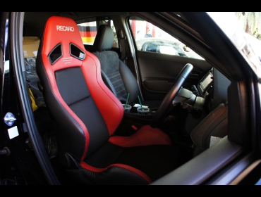 RECARO�i���J���V�[�g�j�@HONDA�@���F�[���@�Ɂ@RECARO�i���J���j�@SR-7�@Lassic�@RED�@����