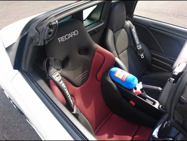 HONDA�@S660�@�Ɂ@RECARO�i���J���j�@RS-G�@GK�@BK/RED�@����