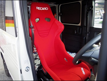 RECARO�i���J���V�[�g�j�@HONDA�@N-VAN�@�Ɂ@RECARO�i���J���j�@RS-GS�@RED�@����