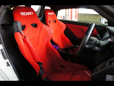 HONDA�@S660�@JW5�i2017�N�j�@�Ɂ@RECARO�i���J���j�@RS-GS�@RED�@�~���E����