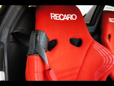 HONDA�@S660�@JW5�i2017�N�j�@�Ɂ@RECARO�i���J���j�@RS-GS�@RED�@�~���E����