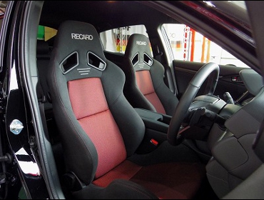 HONDA�@�V�r�b�N�@FK-7�i2018�N�j�@�Ɂ@RECARO�i���J���j�@SR-7�@GK100�@BK/RED�@�V�[�g�q�[�^�[�t���@���@SR-7F�@GK100�@BK/RED�@�V�[�g�q�[�^�[�t���@����