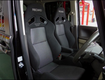 HONDA�@N-BOX�@JF3�i2017�N�j�@�Ɂ@RECARO�i���J���j�@SR-7�@GK100�@BK/SIL�@���@SR-7F�@GK100�@BK/SIL�@�A�[�����X�g�t���@����
