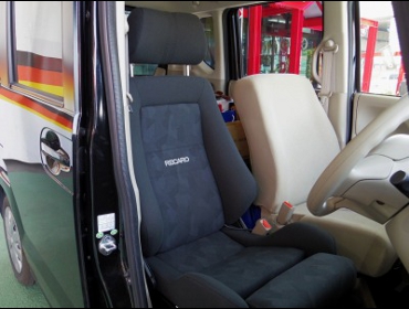 HONDA�@N-BOX�@JF1�@�Ɂ@RECARO�i���J���j�@�G���S���hLD�@BK�@����