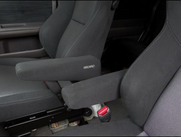 HONDA�@�X�e�b�v���S���@RK1�@�Ɂ@RECARO�i���J���j�@SR-7F�@GK100�@BK/SIL�@�A�[�����X�g�t���@�~���E�@����